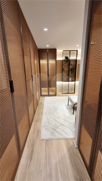 Apartamento à venda com 3 suítes em Água Branca, São Paulo, SP