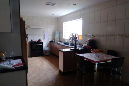 Casa à venda com 4 quartos, sendo 2 suítes, em Jardim Vila Galvão, Guarulhos, SP
