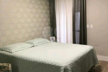 Casa Térrea à venda com 5 quartos, sendo 2 suítes, em Água Fria, São Paulo, SP