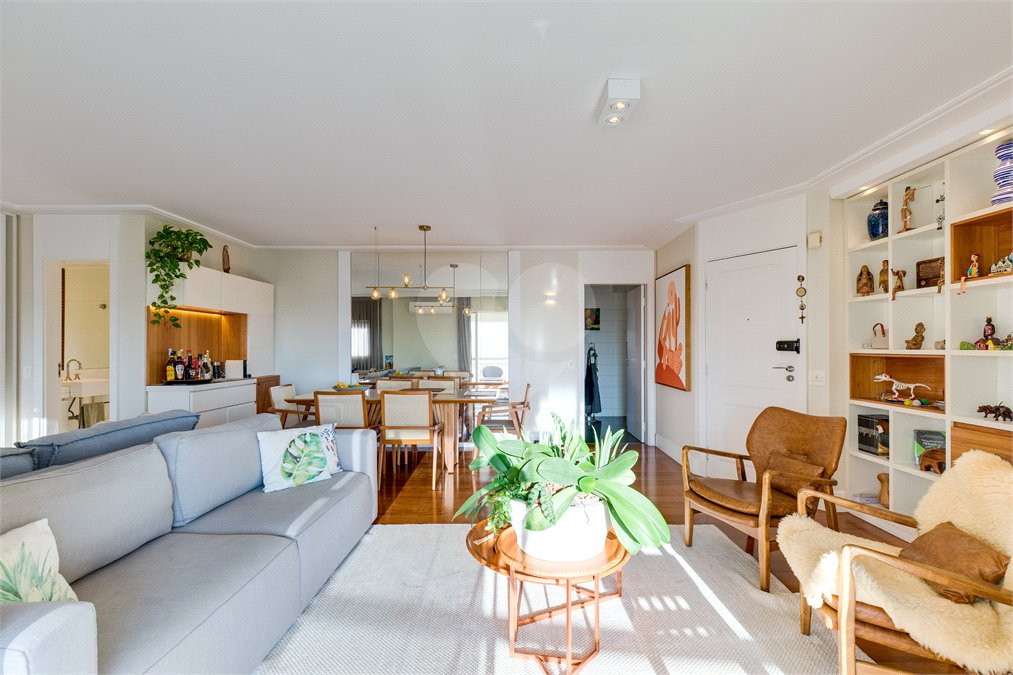 Apartamento à venda com 3 quartos, sendo 2 suítes,  em Jardim Marajoara, São Paulo, SP
