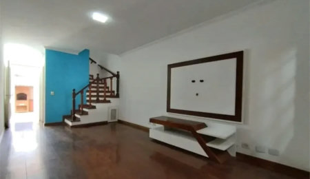 Sobrado à venda com 3 quartos, sendo 1 suíte,  em Jardim Ester, São Paulo, SP
