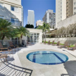 Apartamento à venda com 3 quartos, sendo 1 suíte, em Santo Amaro, São Paulo, SP