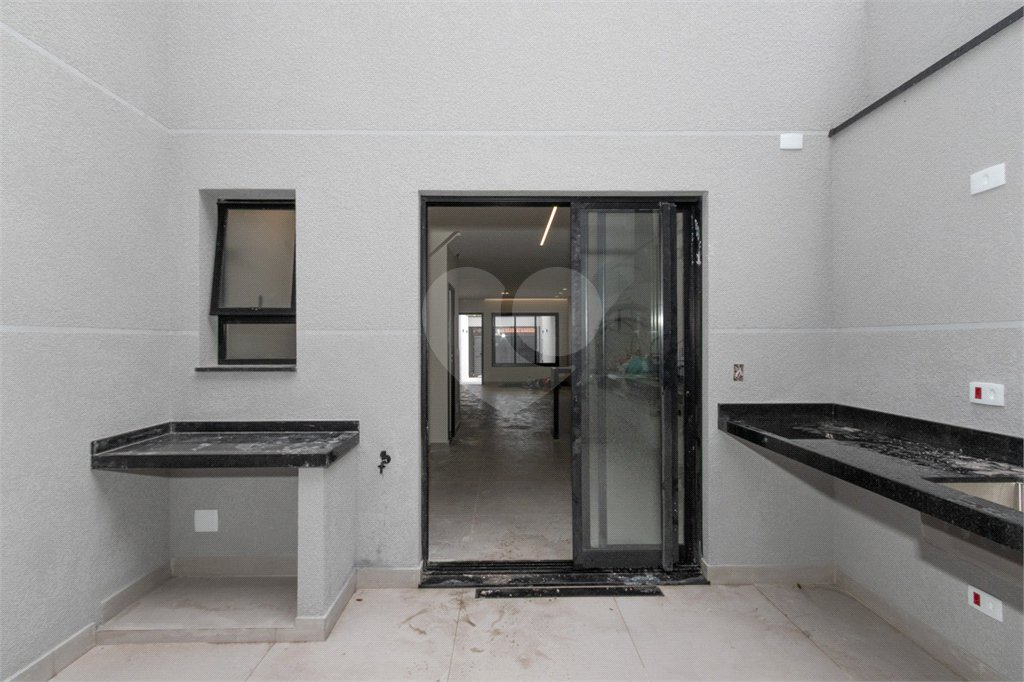 Sobrado à venda com 3 quartos, sendo 1 suíte, em Vila Gumercindo, São Paulo, SP
