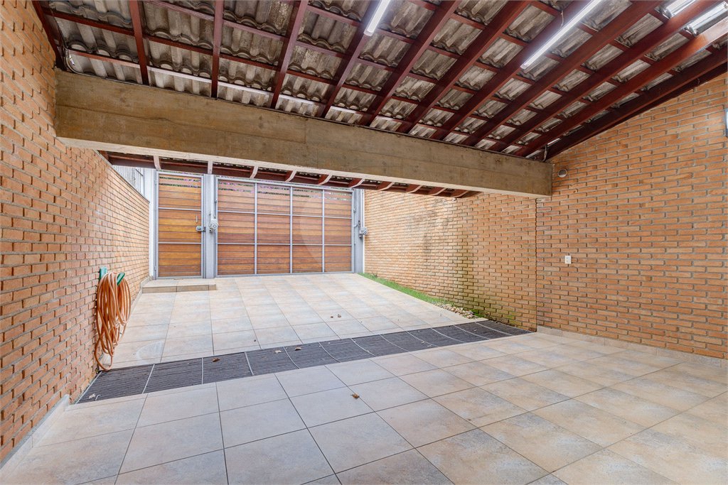 Sobrado à venda com 5 quartos, sendo 3 suítes, em Jardim dos Estados, São Paulo, SP