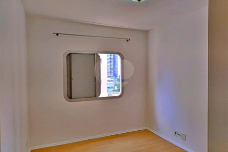 Apartamento à venda com 3 quartos, sendo 1 suíte, em Vila Olímpia, São Paulo, SP