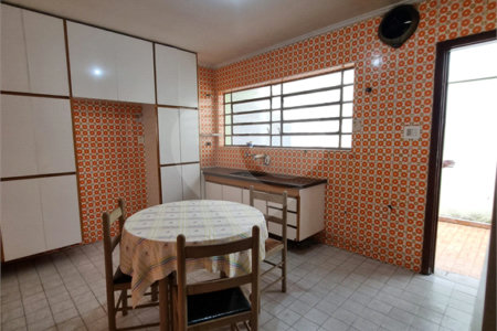 Casa à venda com 3 quartos, sendo 1 suíte,  em Jardim Leonor Mendes de Barros, São Paulo, SP