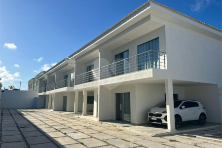 Duplex à venda com 3 quartos, sendo 1 suíte, em Taperapuan, Porto Seguro, BA