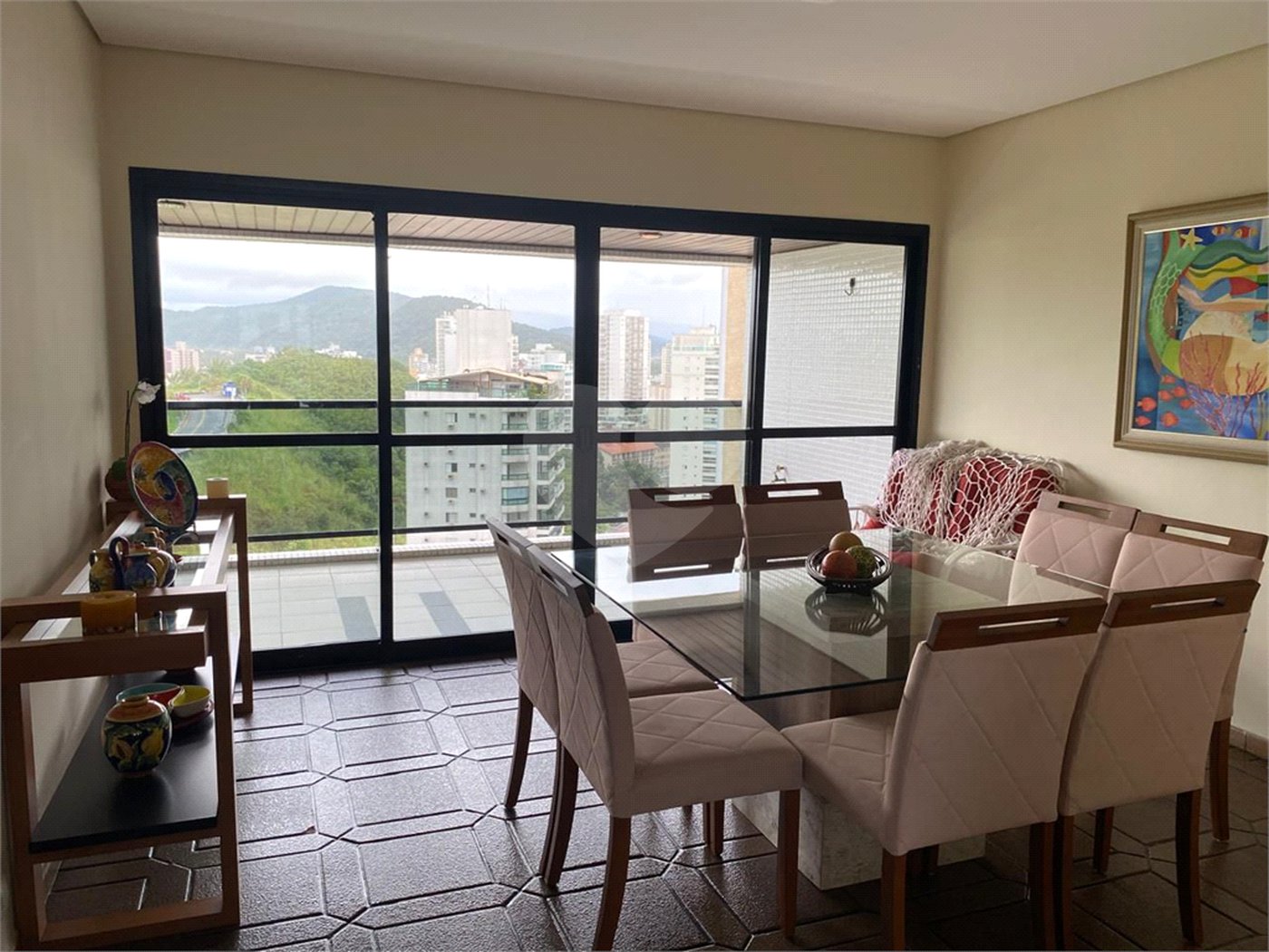 Apartamento à venda com 4 suítes em Jardim Astúrias, Guarujá, SP