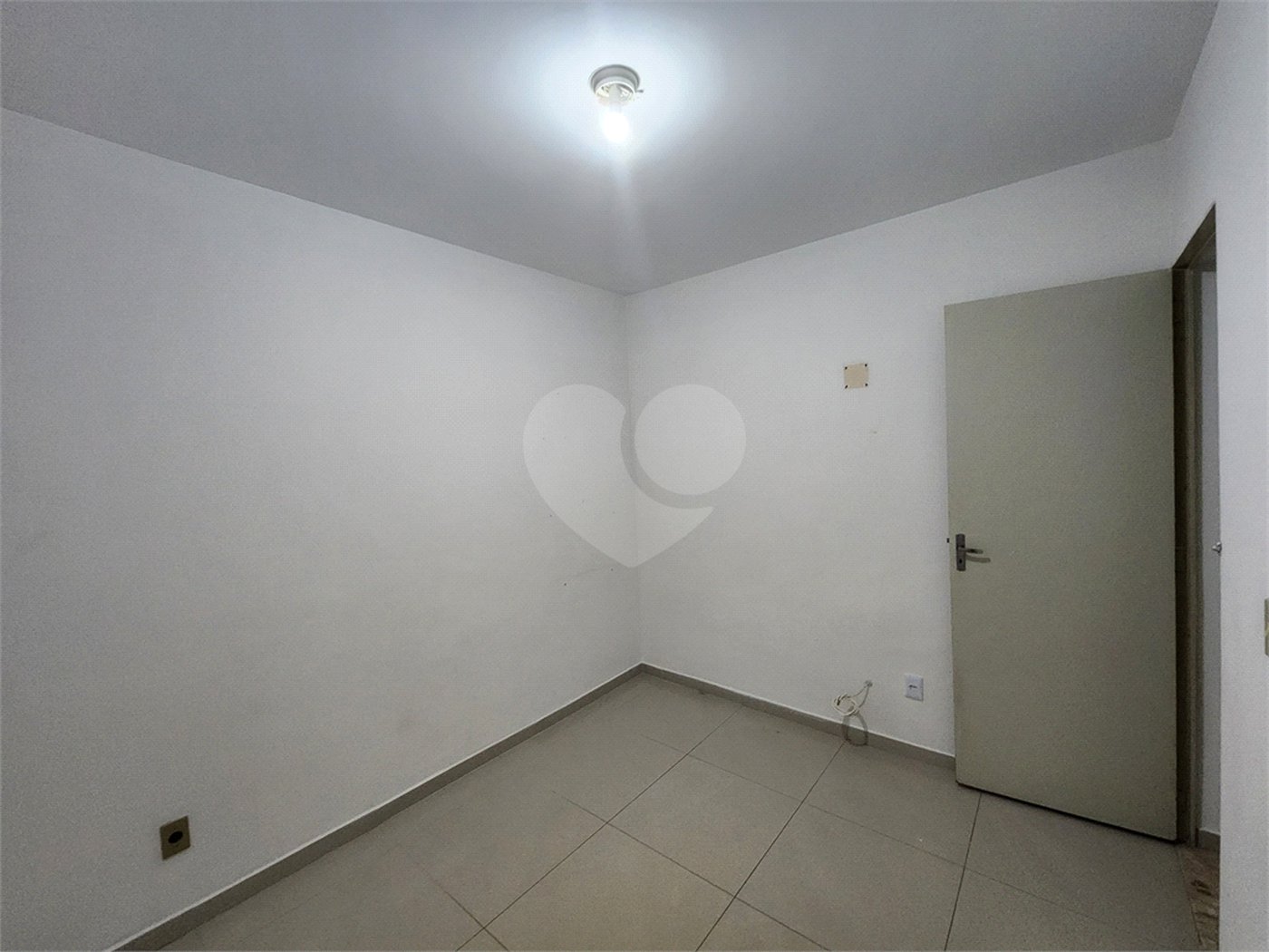 Apartamento à venda com 2 quartos em Vila Santa Teresa (zona Sul), São Paulo, SP