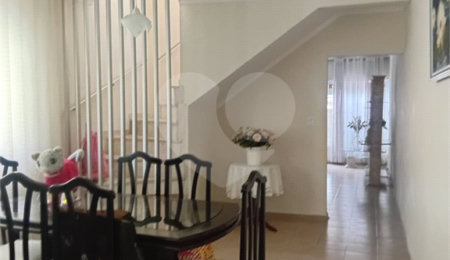 Sobrado à venda com 3 quartos, sendo 1 suíte,  em Tremembé, São Paulo, SP