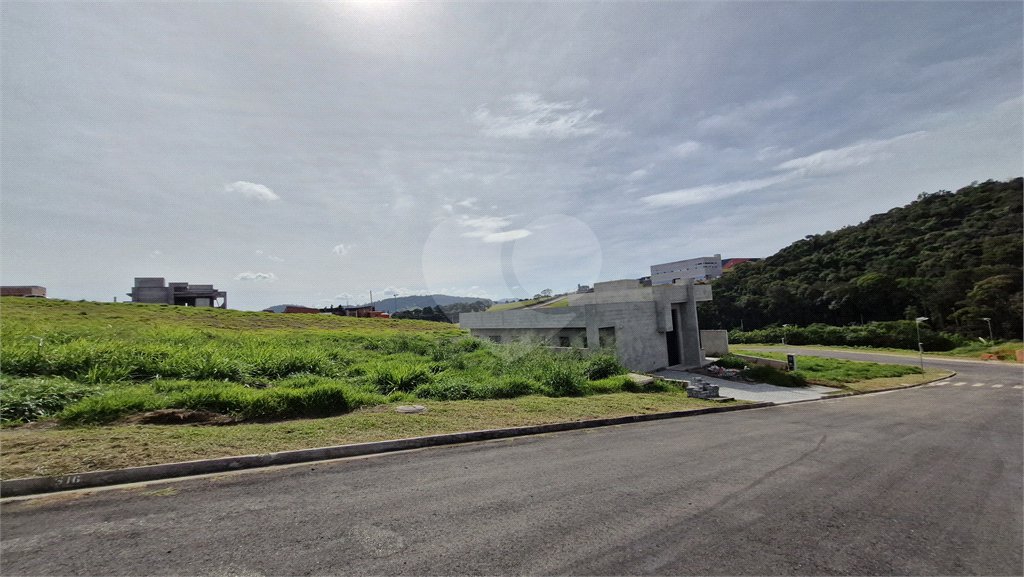 Terreno à venda no condomínio Portal Lamis I, Atibaia - SP
