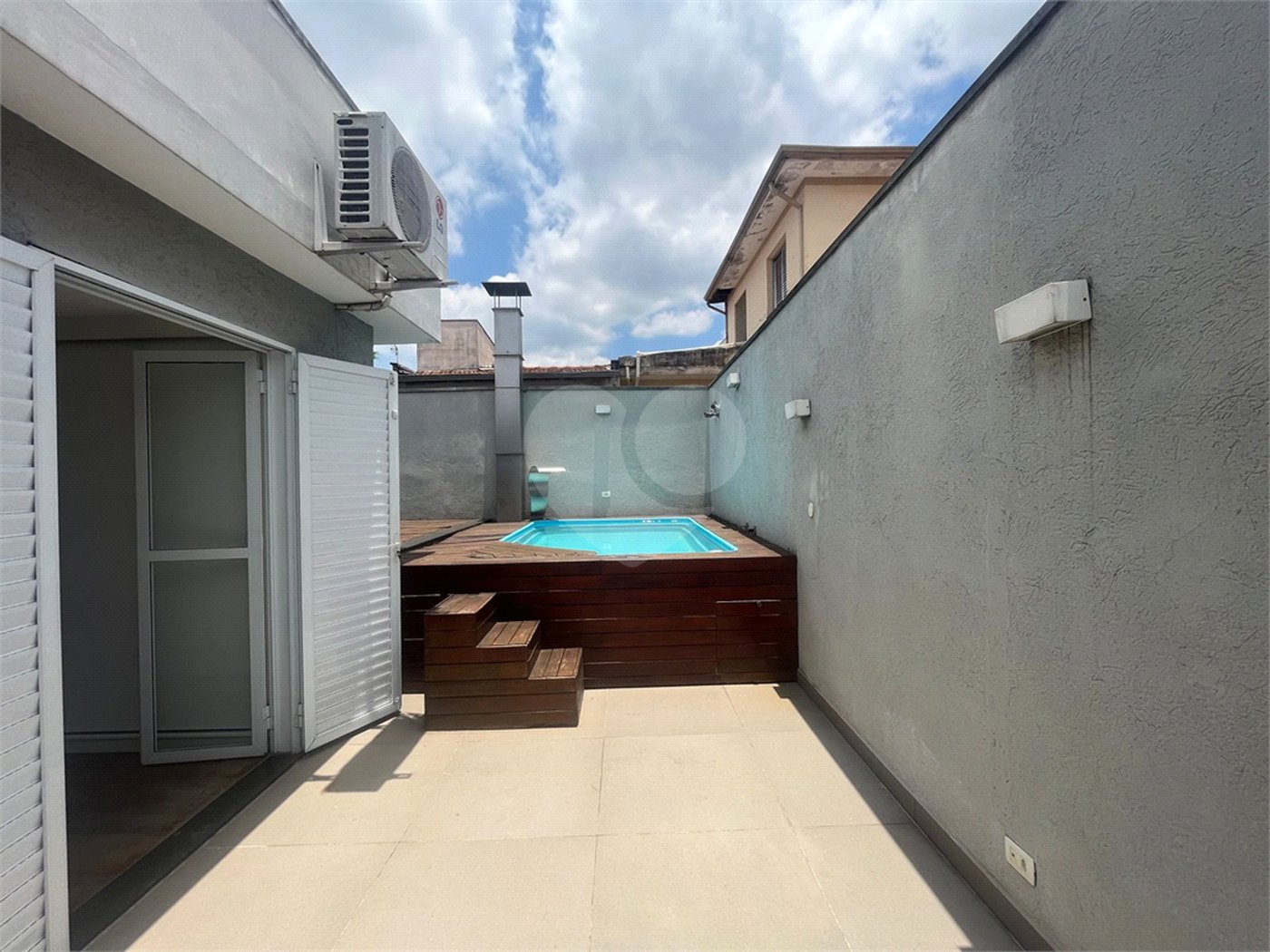 Sobrado à venda com 3 quartos, sendo 1 suíte, em Jardim São Paulo(zona Norte), São Paulo, SP