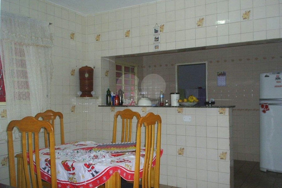 Casa à venda com 3 quartos em Vila Galvão, Guarulhos, SP