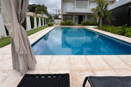 Casa à venda com 3 suítes no condomínio Residencial dos Lagos, Itupeva - SP