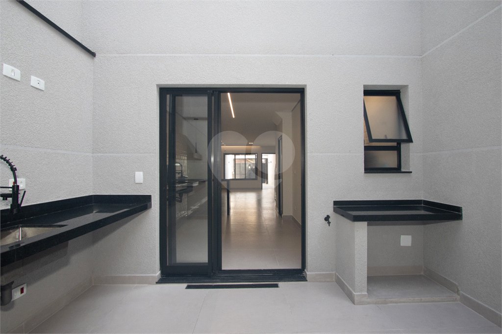 Sobrado à venda com 3 quartos, sendo 1 suíte, em Vila Gumercindo, São Paulo, SP