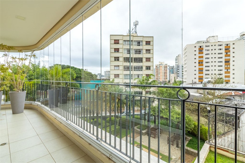 Apartamento à venda com 4 suítes em Vila Mariana, São Paulo, SP