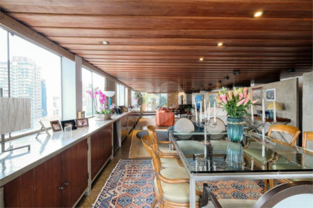 Apartamento à venda com 4 quartos, sendo 1 suíte, em Cerqueira César, São Paulo, SP