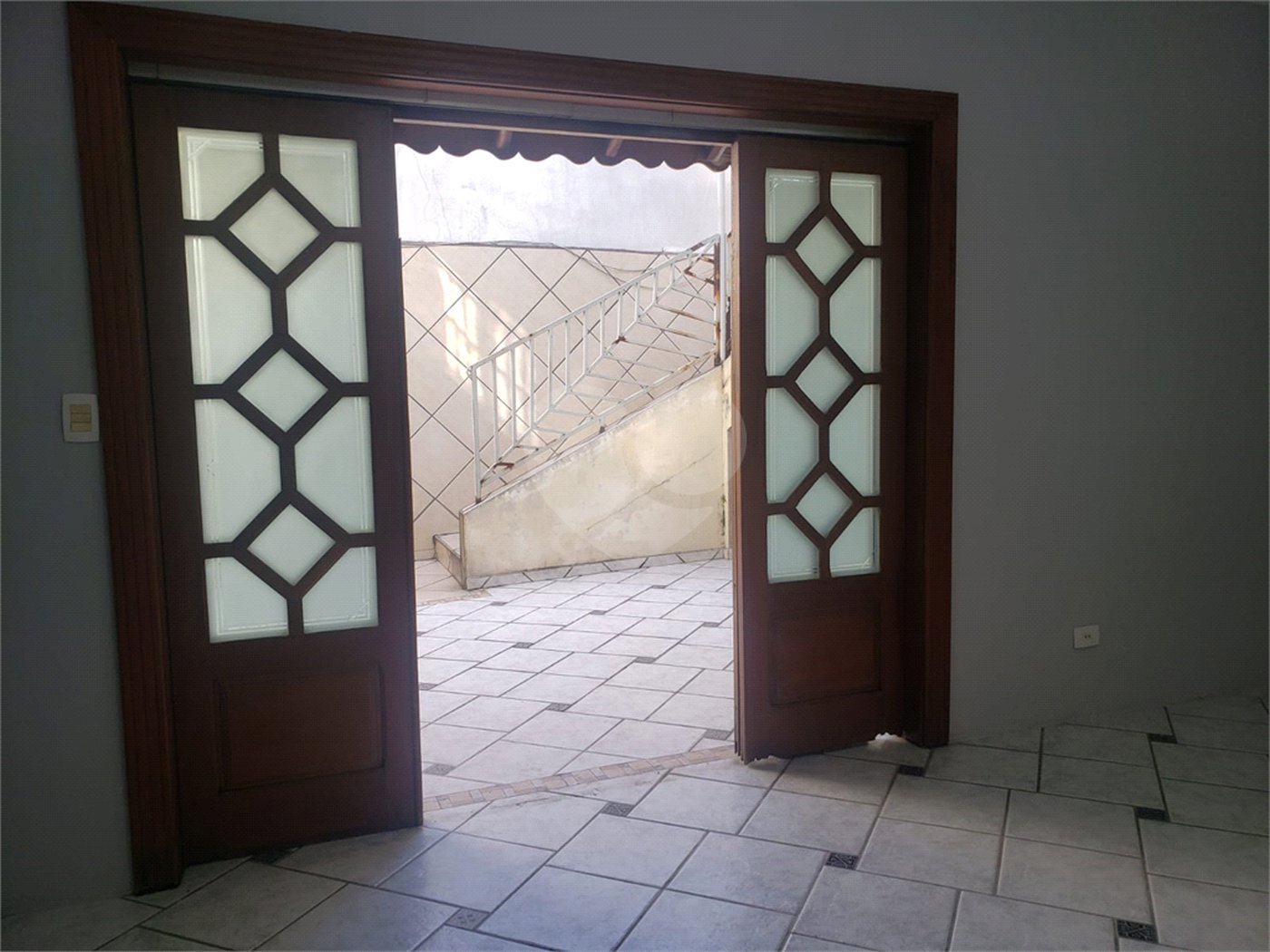 Sobrado à venda com 5 quartos, sendo 3 suítes, em Jaçanã, São Paulo, SP