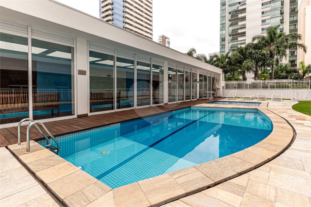 Apartamento à venda com 3 suítes em Brooklin, São Paulo, SP