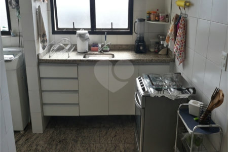 Apartamento para alugar com 3 quartos, sendo 1 suíte,  em Vila Andrade, São Paulo, SP