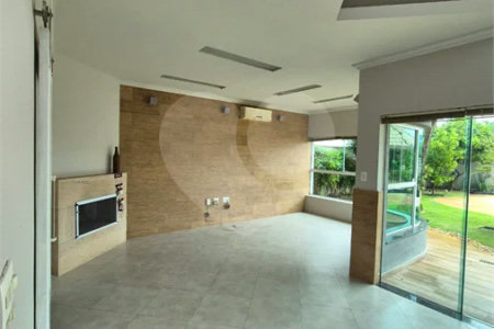 Casa à venda ou para alugar com 3 quartos, sendo 1 suíte, no condomínio Villagio Capriccio, Louveira - SP