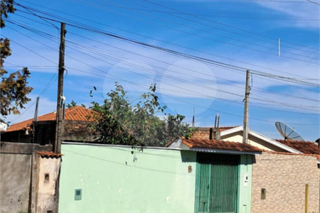 Casa à venda com 3 quartos em Vila Vieira (vila Xavier), Araraquara, SP