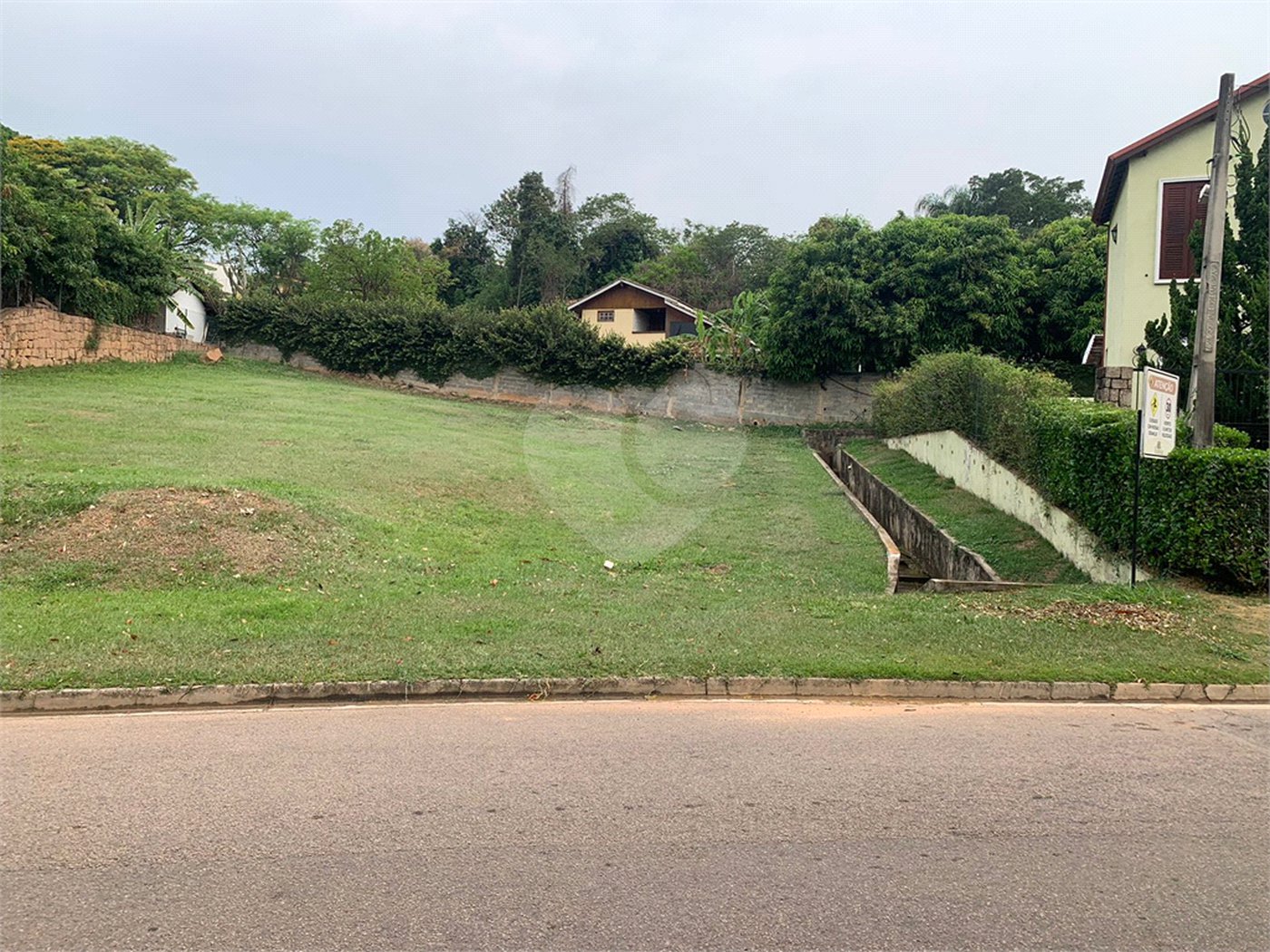 Terreno à venda no condomínio Parque dos Resedás, Itupeva - SP