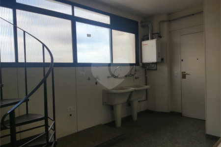 Apartamento à venda com 4 suítes em Moema, São Paulo, SP