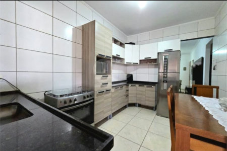 Casa à venda com 3 quartos em Jardim Roberto Selmi Dei, Araraquara, SP
