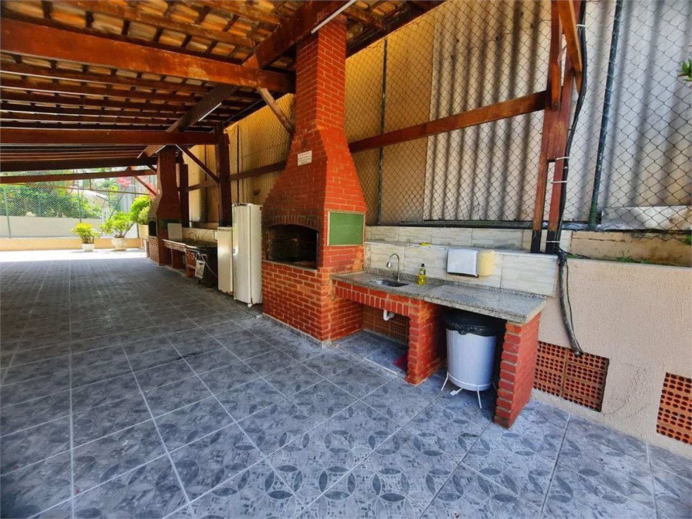Apartamento com 2 dormitórios à venda, 65 m² por R$ 424.000,00 - Vila Júlia - Guarujá/SP