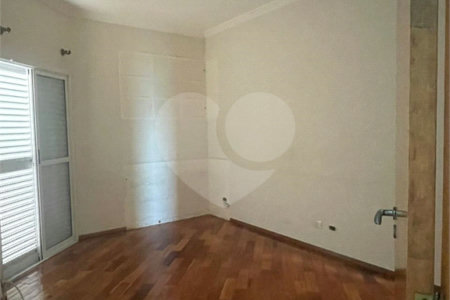 Casa à venda com 3 quartos, sendo 1 suíte,  no condomínio Palm Residence, Santo André - SP