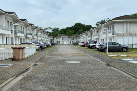Casa à venda com 3 quartos, sendo 1 suíte, no condomínio Vivant, Rio de Janeiro - RJ