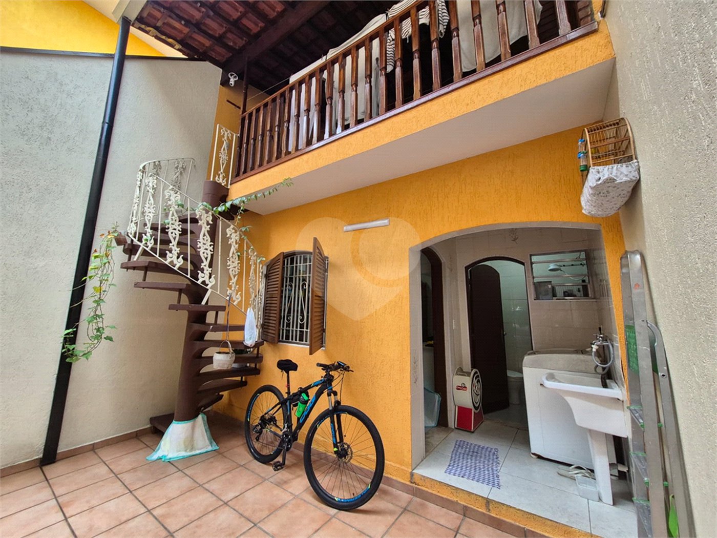 Sobrado à venda com 3 quartos, sendo 1 suíte, em Jardim Sarah, São Paulo, SP