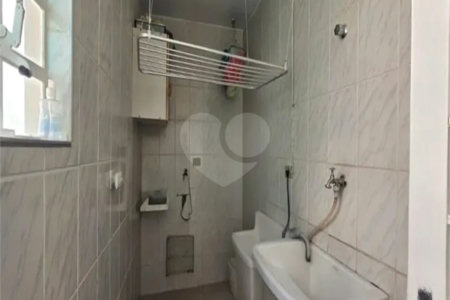 Casa Térrea à venda ou para alugar com 5 quartos, sendo 1 suíte, em Vila Vitório Mazzei, São Paulo, SP
