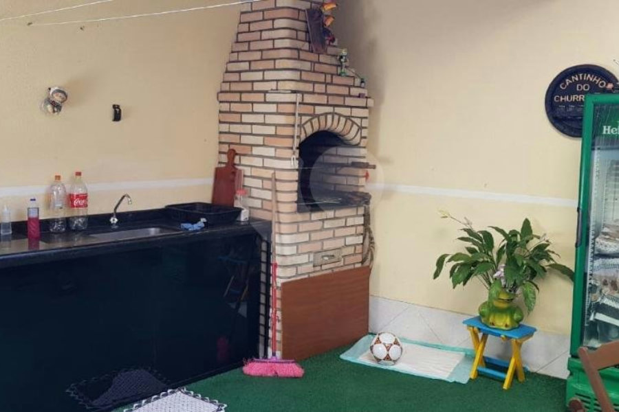 Sobrado à venda com 4 quartos, sendo 3 suítes, em Jardim Virginia Bianca, São Paulo, SP