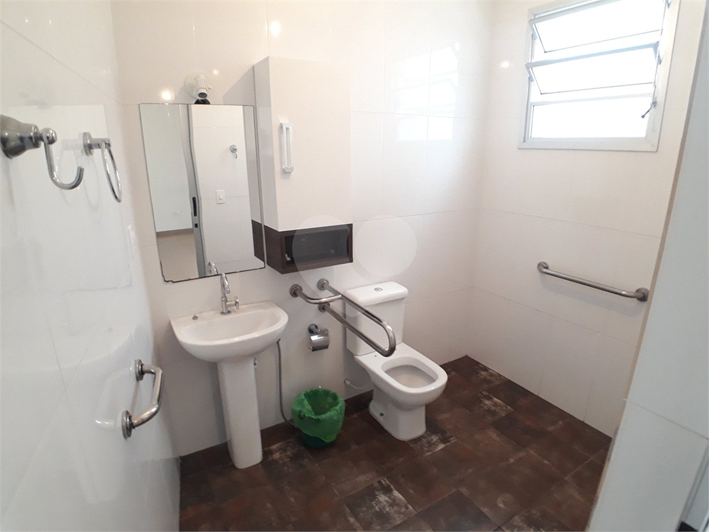 Sobrado à venda com 4 quartos, sendo 2 suítes, em Santana, São Paulo, SP