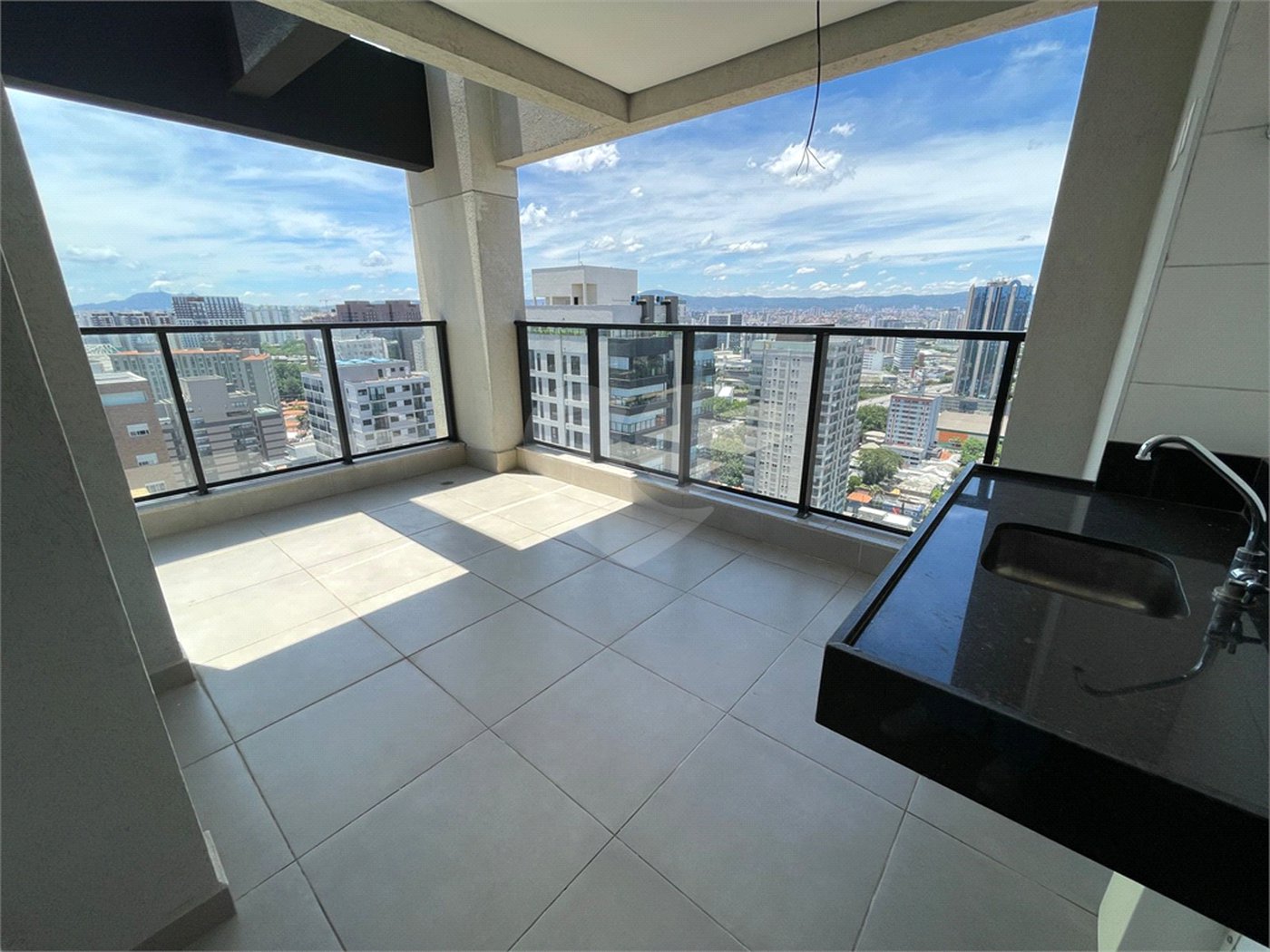 Apartamento à venda com 3 suítes em Água Branca, São Paulo, SP