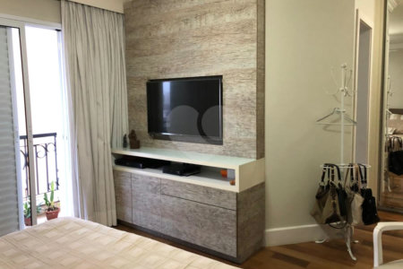Apartamento à venda com 4 quartos, sendo 3 suítes,  em Cidade Monções, São Paulo, SP