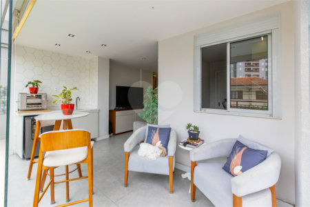 Apartamento à venda com 3 quartos, sendo 1 suíte, em Alto da Boa Vista, São Paulo, SP