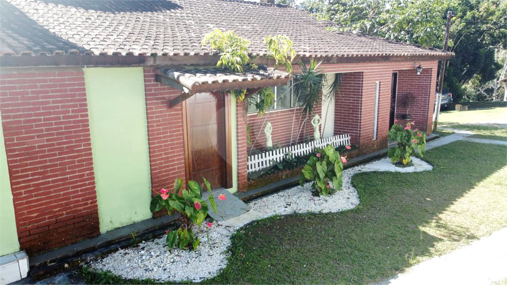 Sítio à venda com 8 quartos, sendo 4 suítes, em Boa Vista, Mogi das Cruzes, SP
