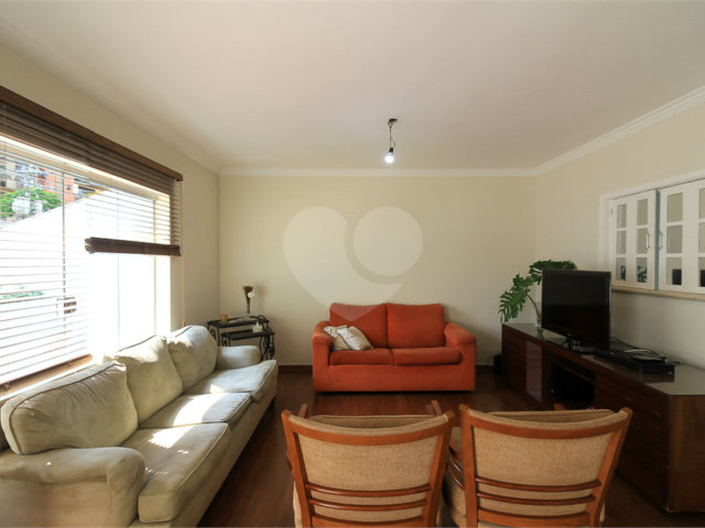 Casa à venda com 3 quartos, sendo 1 suíte,  em Santana, São Paulo, SP