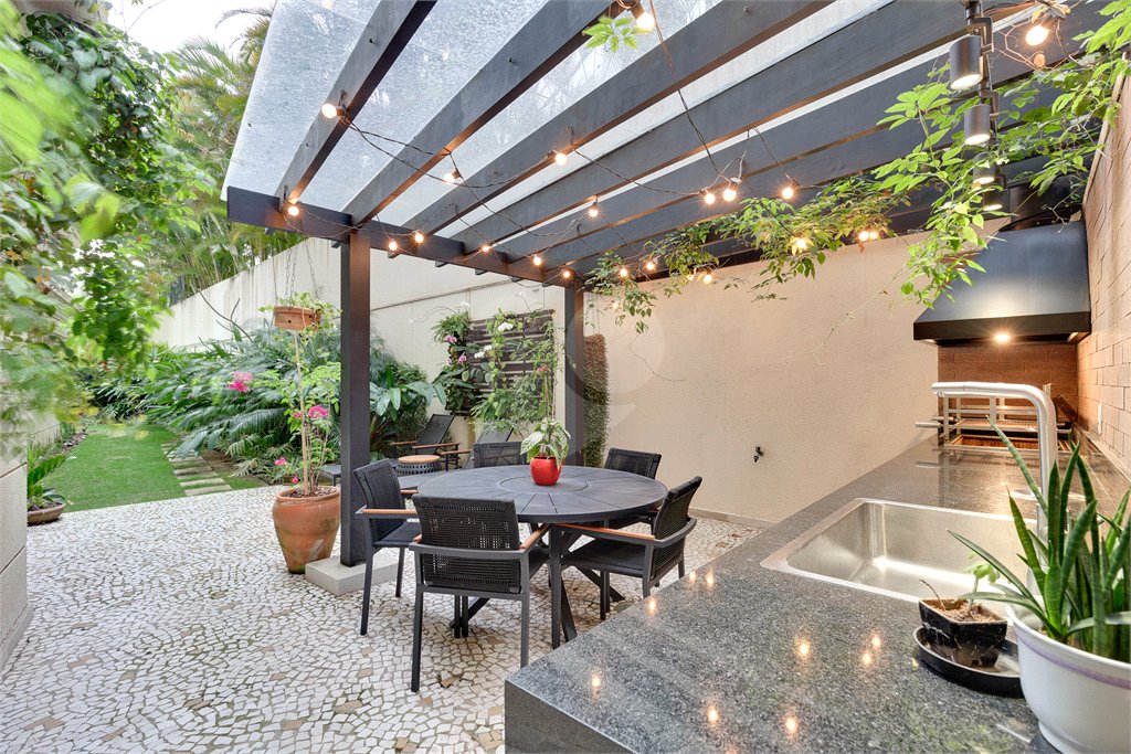 Apartamento à venda ou para alugar com 4 suítes em Granja Julieta, São Paulo, SP
