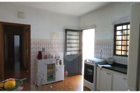 Casa à venda com 3 quartos, sendo 1 suíte, em Vila Boa Vista, São Carlos - SP