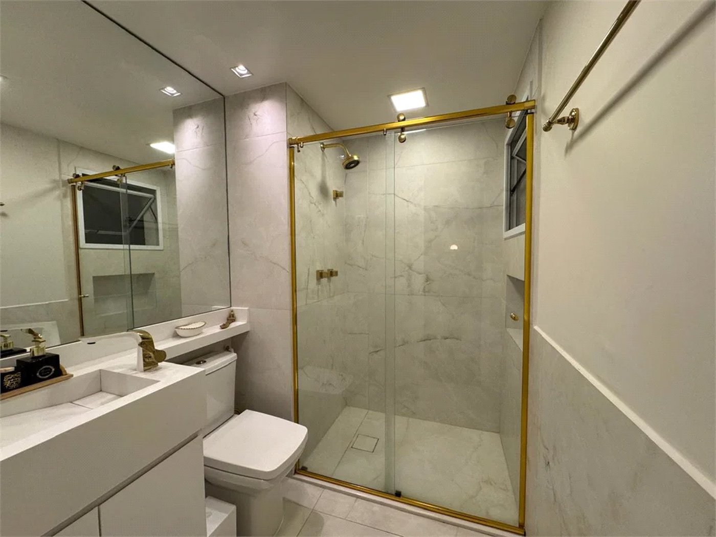 Apartamento à venda com 2 suítes em Jardim Esmeralda, São Paulo, SP