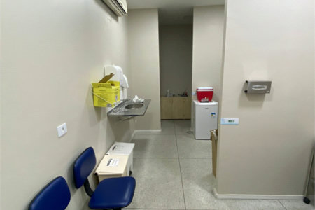 Salão Comercial para alugar em Vila Romanópolis, Ferraz de Vasconcelos, SP