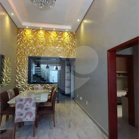 Casa à venda com 3 quartos, sendo 1 suíte, no condomínio Horto Florestal Villagio, Sorocaba - SP