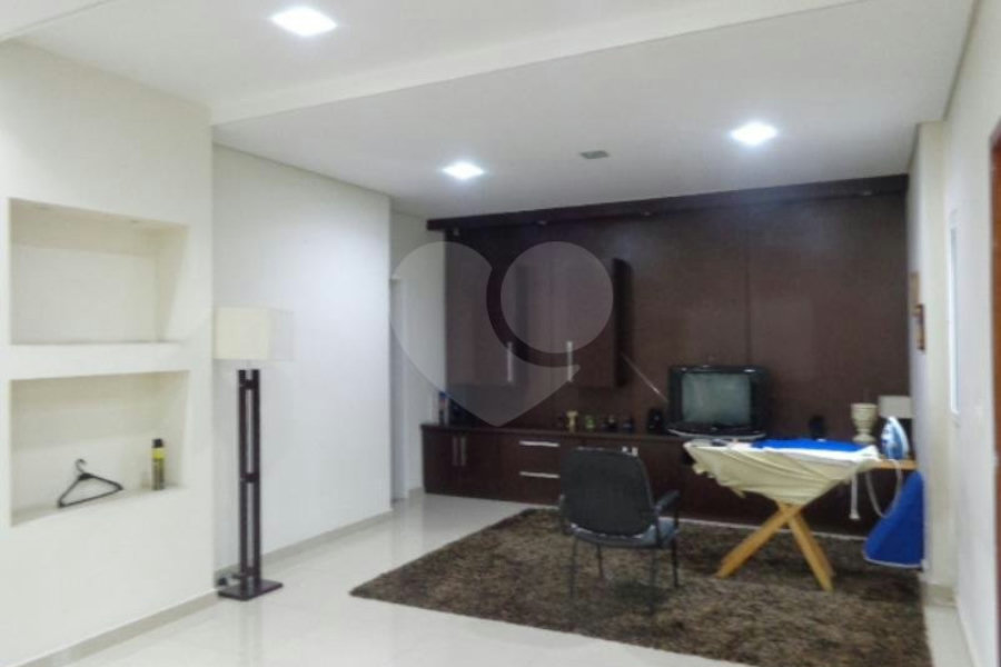 Casa Térrea à venda com 3 suítes em Vila Gustavo, São Paulo, SP