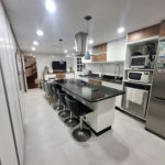 Casa à venda com 5 quartos, sendo 3 suítes,  no condomínio Vila Panamericana, São Paulo - SP