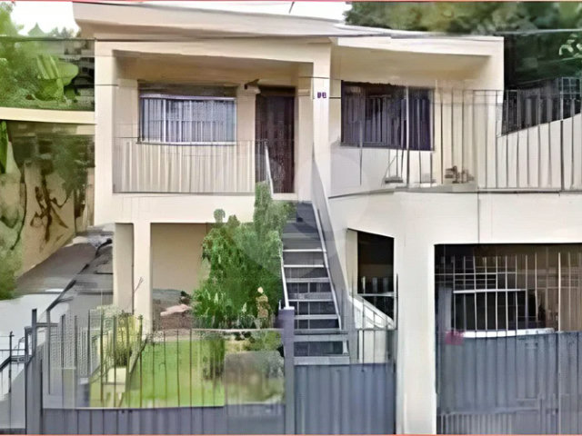 Casa à venda com 4 quartos, sendo 1 suíte,  em Vila Sônia, São Paulo, SP