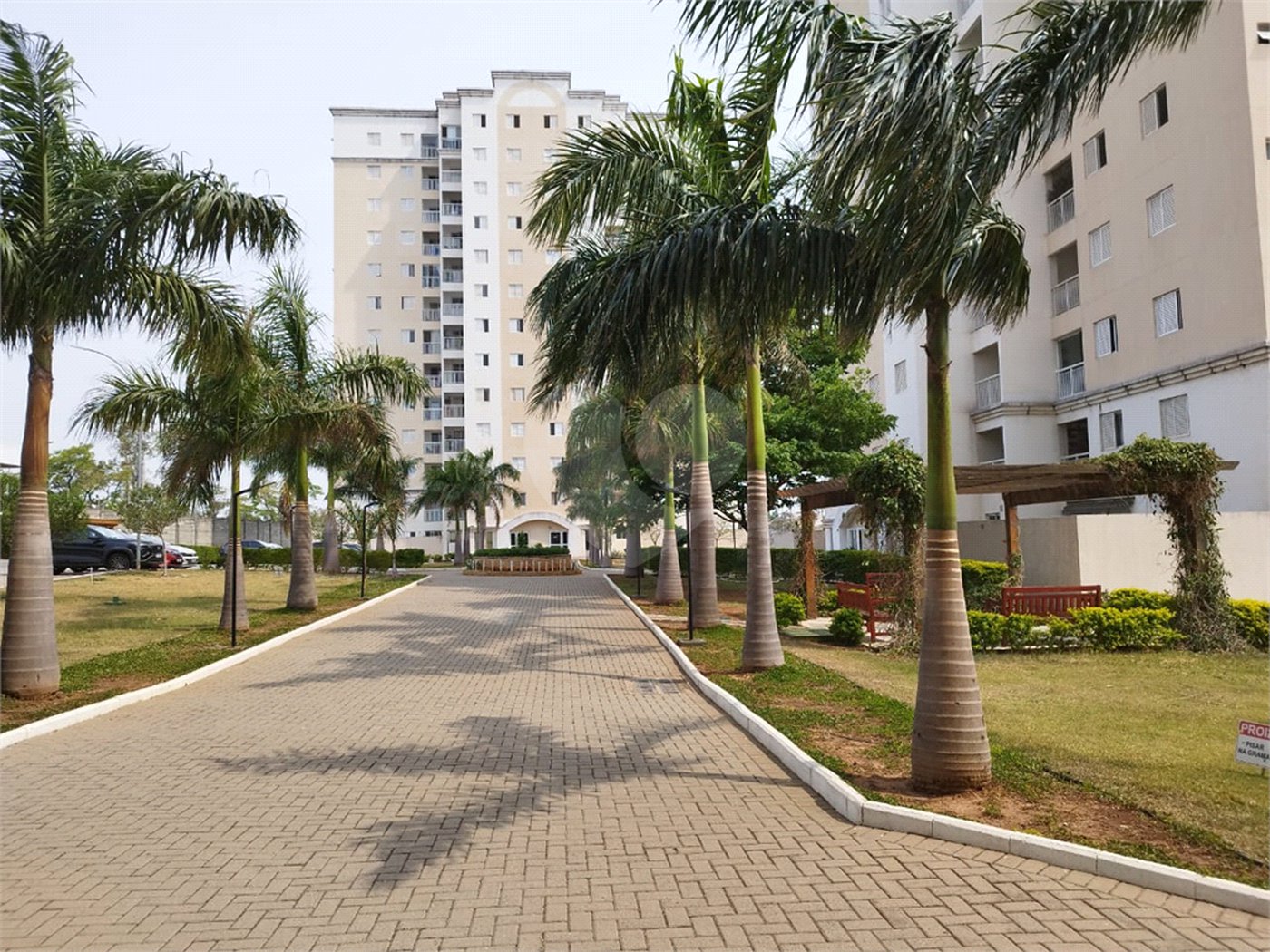 Apartamento à venda com 3 quartos, sendo 1 suíte, em Jardim Nova Era, Salto, SP